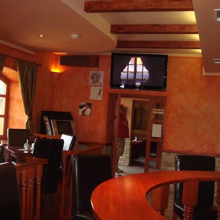 Platan Panzio Bed & Breakfast Nagyszenas Ngoại thất bức ảnh